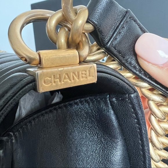 SOLD Chanel Chevron Medium Boy Bag - Picture 3 of 12